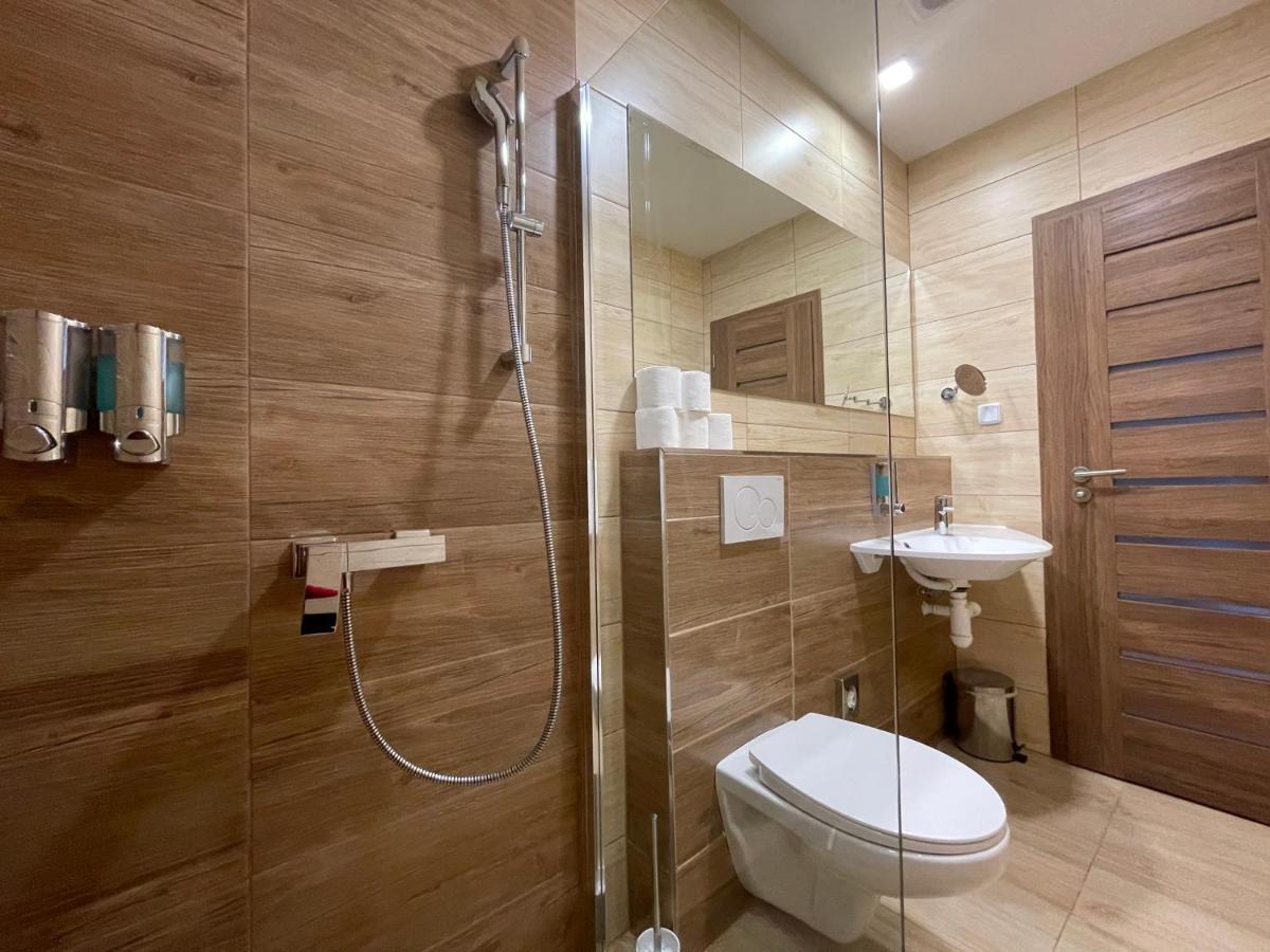Totina Apartments Zavazna Poruba Ngoại thất bức ảnh